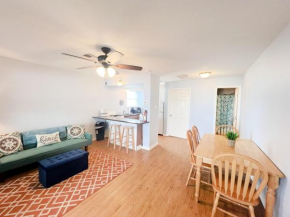 Unobstructed Oceanfront SEA OTTER Unit 4 Beach Pad!